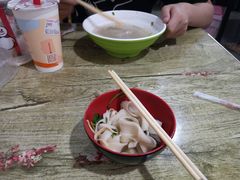 -吕记清真美食城(永兴服装街店)