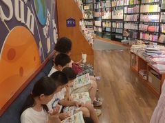 -西西弗书店(城西银泰城店)