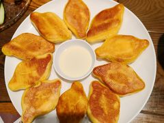 -黄泥岗·地道湖北菜(奥特莱斯店)