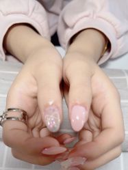 -UGIRL有个美甲
