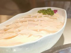 -茅草房·河畔园林火锅