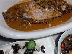 -小菜园新徽菜(镇江京口吾悦店)