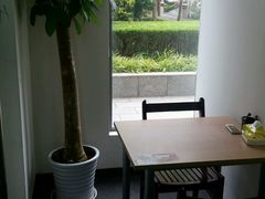 -新世界教育iVEE·英语日语西语(金桥校区)