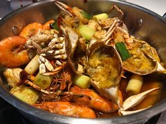 -七欣天香辣蟹火锅(闵行浦江欢乐颂店)