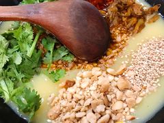 稀豆粉米线-麒麟风烤牛肉·云南烧烤小排档(丹凤街店)