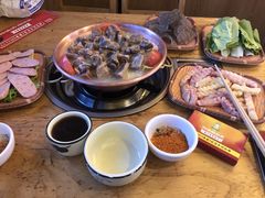 -阿婆情腊排骨火锅(忠义店)