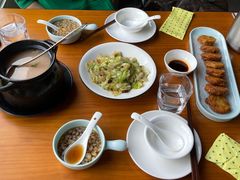 -莲餐厅·湖北菜·潜江小龙虾店(愚园路店)