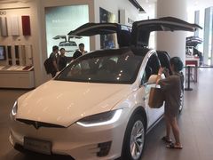 -TESLA 特斯拉(广州天环广场体验店)