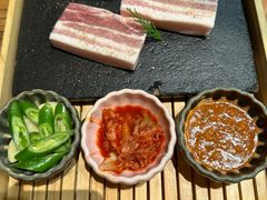 泡菜五花肉-黑牛の店·和牛烧肉(合生汇店)