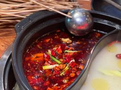 牛油骨汤锅底-串门邻居串串火锅(云南南路店)