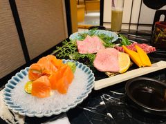 -山川小町·极番烧肉(新地假日广场店)