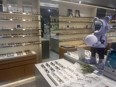 -视野联行眼镜·蔡司·尼康·豪雅·依视路(青浦宝龙店)