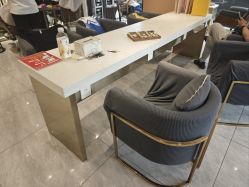 -一東造型烫发染发