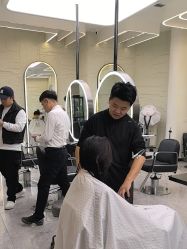 -慕名造型