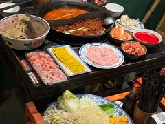 -周小明火锅(黑金冠社区店)