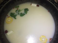 营养奶汤锅底-七秒鱼·斑鱼火锅(太阳城店)