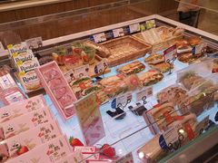 -巴黎贝甜(华堂新辰汇店)