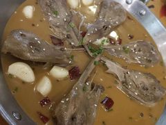 -鲁小三·大骨自助(金山总店)