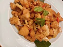 -雀舞云南菜(天津天河城购物中心店)