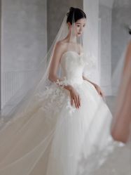 -衣贝姿婚纱礼服馆