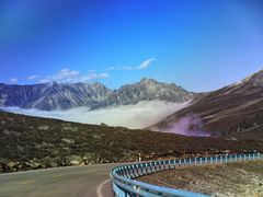 -贡嘎雪山