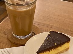 -Cafe Villa