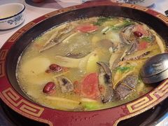 -牛得很·鲜牦牛肉烧烤·牛羊肉菌汤锅(康定店)