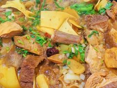 -闯关东牛排牛尾一锅香(海城店)