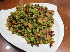 怪味牛柳-恩宏德餐馆(平山道店)
