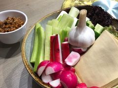 -日进一片海.生腌海鲜火锅.宵夜烧烤(三里屯总店)