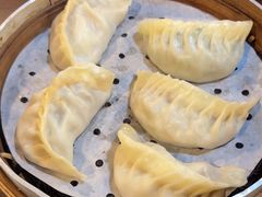 全家福蒸饺-大龙汤包