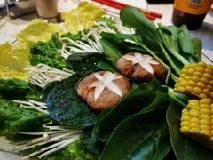 -三人行骨头王火锅(长寿店)
