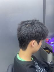 -米可造型烫发染发