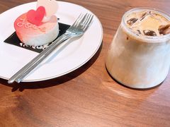 -Fridi Patisserie Cafe