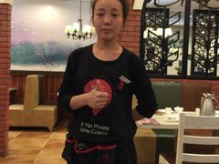 -闫府私房菜(经四路万达店)