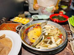 -晓宇重庆火锅(赛格国际购物中心店)
