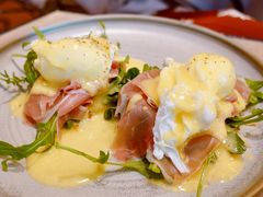 火腿班尼迪克蛋-JamaicaBlue Cafe(乌鲁木齐中路店)
