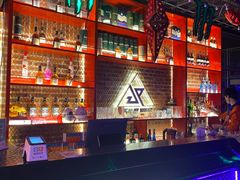 -UP嘻哈酒吧(粉巢店)