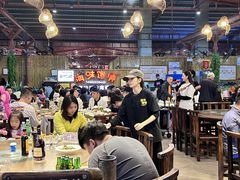 -三亚火车头万人海鲜广场