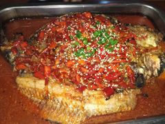 -令狐冲·炭烤活鱼(宝龙店)