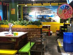 -钢管厂五区小郡肝串串香(奥克斯广场锦城万达店)