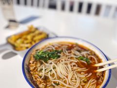 招牌四宝米线-雲物小食堂·精致云南小吃(金鹰店)