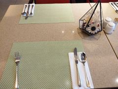 -亮马河饭店翠雅咖啡厅