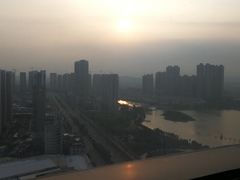 -荣誉国际酒店-云顶旋转餐厅