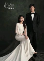 点击看大图 -GRACE KELLY婚纱与礼服(北京店)