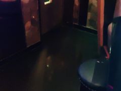 -K+全国连锁KTV(绿地缤纷天地店)