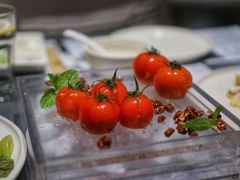 番茄脆菇沙拉-小大董·烤鸭(观景餐厅·南京西路店)