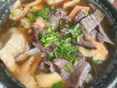 牛肉罩火烧-清真·白家牛肉罩火烧老店(育才街店)