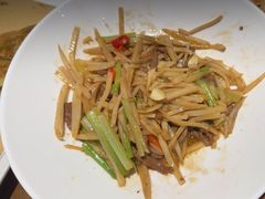 -黄泥岗·地道湖北菜(奥特莱斯店)