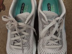 -SKECHERS 斯凯奇(上海国际时尚中心店)